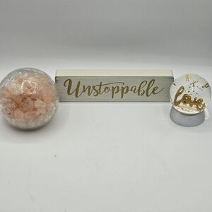Home Decor In Rose Gold & Pink Inspirational Sign Light Up Globe Glitter Globe